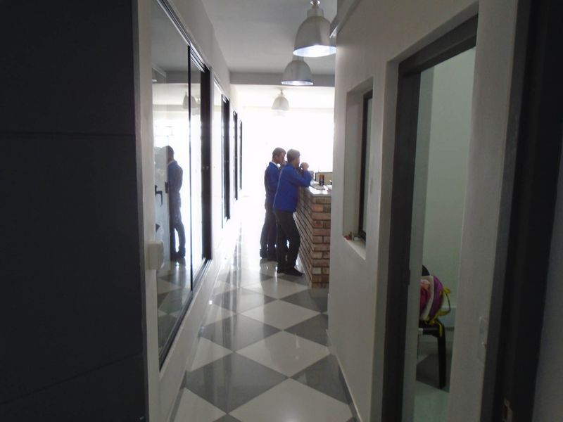 INDUSTRIAL WAREHOUSE IN EXCELLENT POSITION - Photo 5