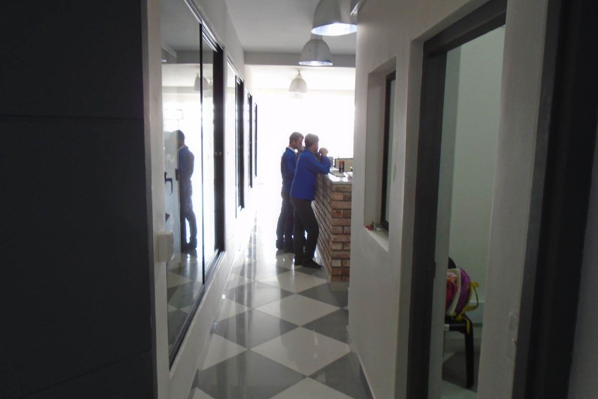 INDUSTRIAL WAREHOUSE IN EXCELLENT POSITION - Photo 5