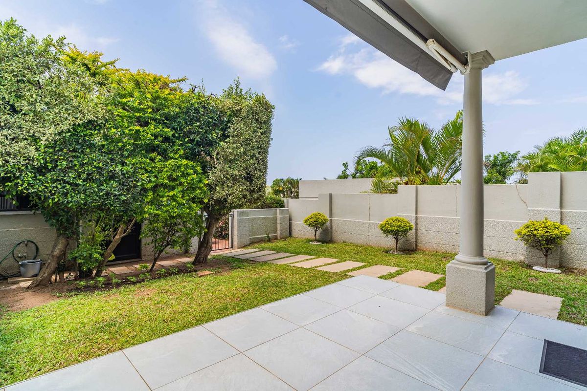 Modern 2 bedroom duplex for sale in Umhlanga Manors - Pet Friendly - Photo 5