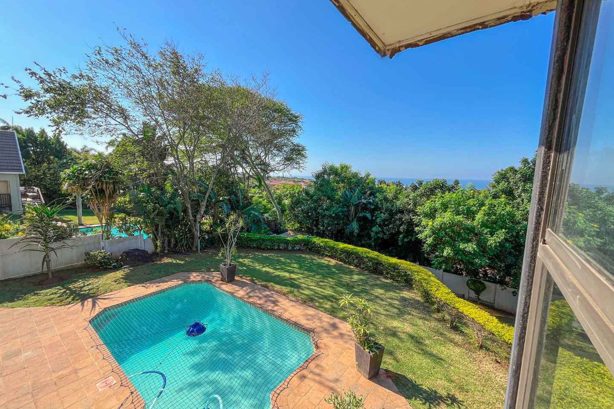 Magnificent Herrwood Park home with Sea Views. - Photo 5