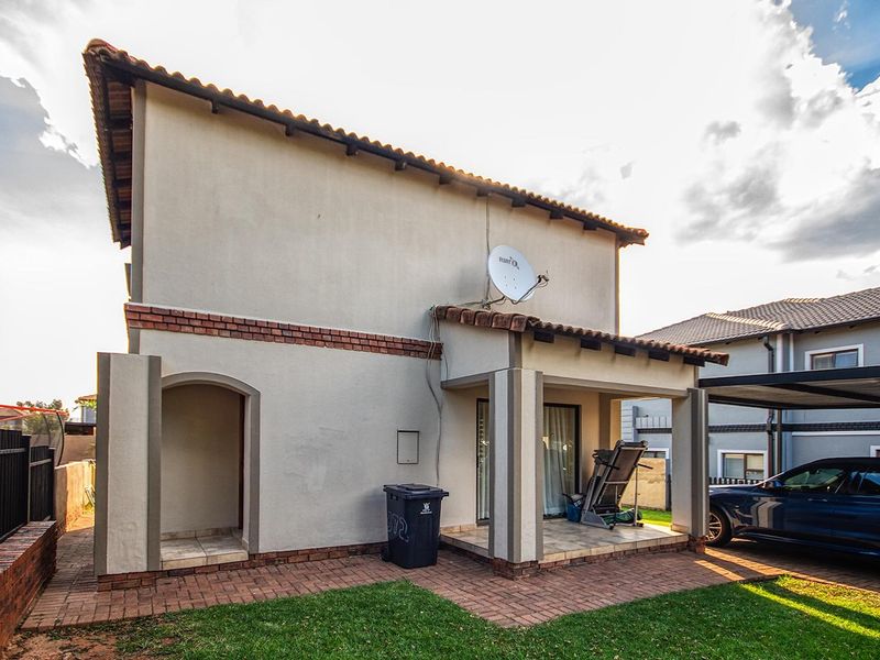 Meyersig 3 Bedroom family home! - Photo 2
