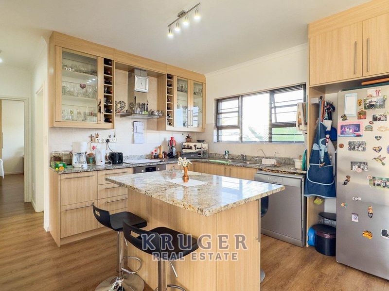 2-Bedroom Townhouse For Sale - Photo 6