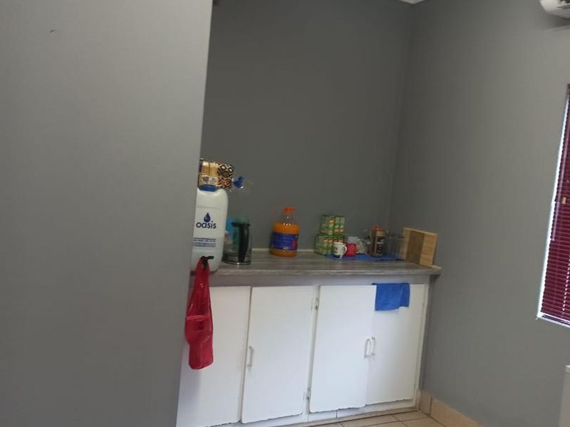Versatile Commercial Space in Alton North, Richards Bay - Photo 7