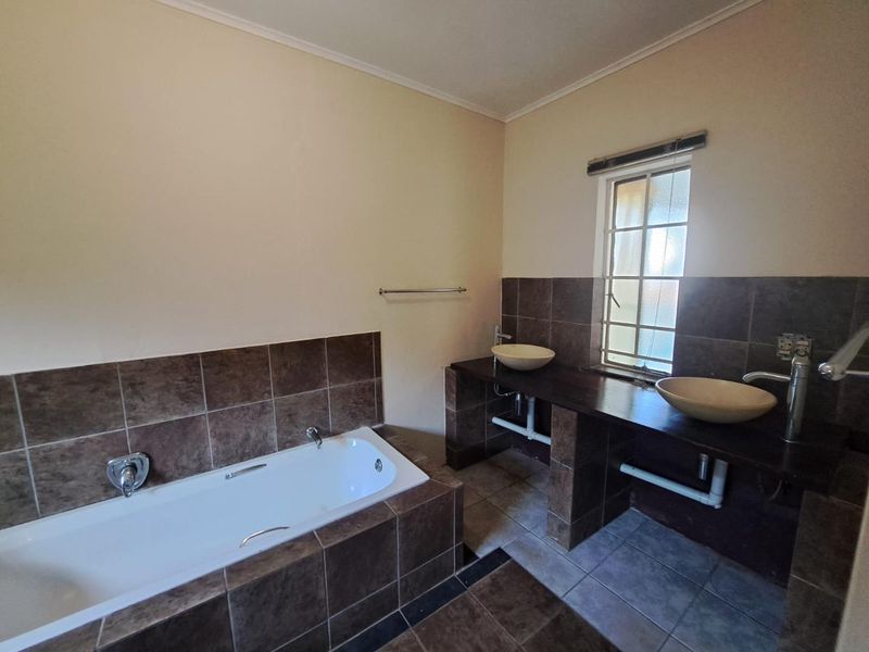 Charming Garden Cottage to Let in Benoni Orchids - Photo 9