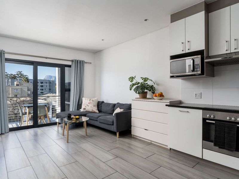 Big Modern 2 Bed 2 Bath 2 Parking -  Living in the Heart of Stellenbosch - Photo 10