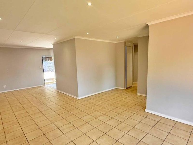 3 bedrooms house for sale in Doornpoort ext 29,Pretoria North - Photo 7