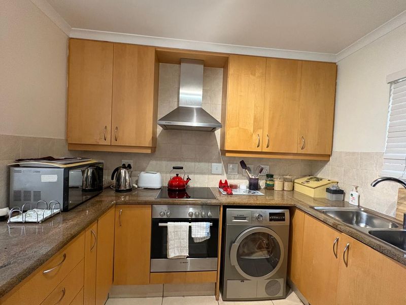 Charming 3-Bedroom Apartment at The Plum, Hyde Park - Photo 6