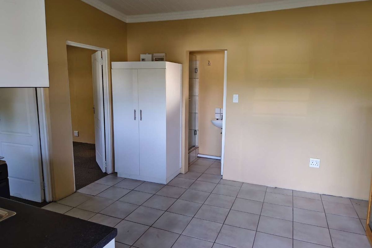 2 Bedroom cottage to rent in Joostenbergvlakte - Photo 5