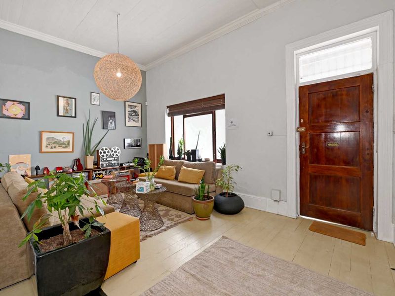 Exceptional Opportunity - Commercial building in Gardens - Photo 3