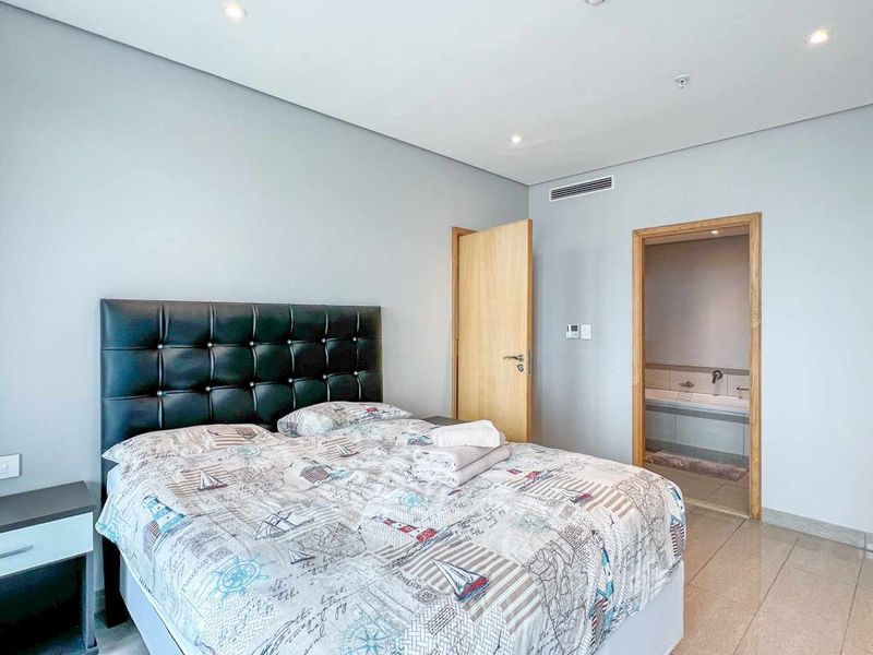 3 BEDROOM | 3 BATHROOM APARTMENT - Photo 9