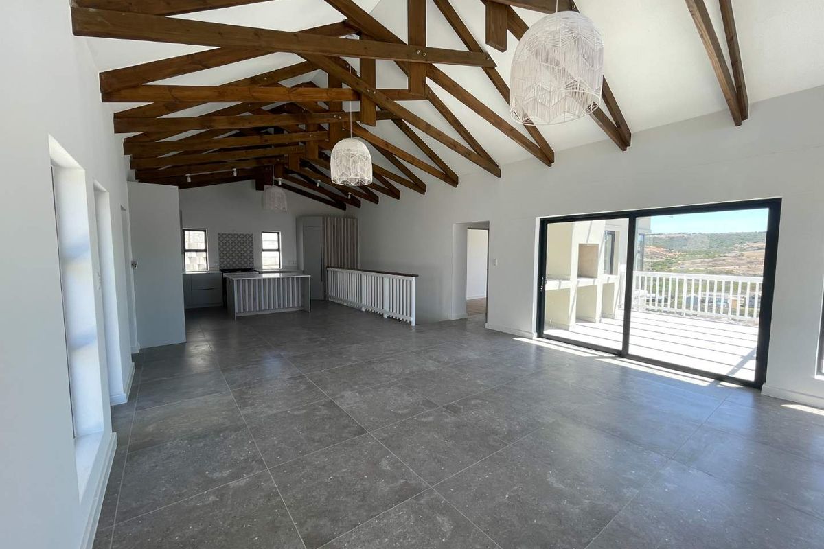 Discover Elegance: Your Dream Home Awaits! - Photo 3