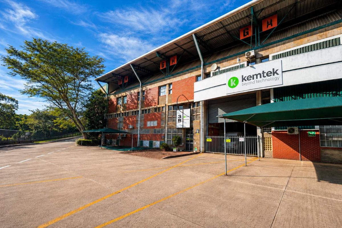 1 224m2 Industrial Unit with 300m2 Offices | Westgate Park - Photo 3