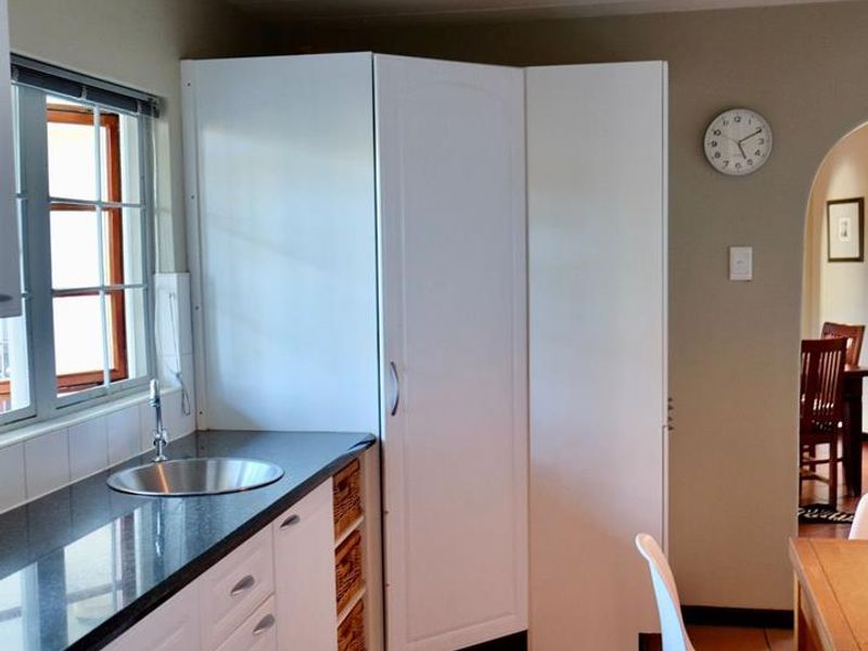 Eros- For Sale- N$6 250 000 - Photo 6