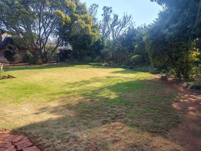 EXCLUSIVE MANDATE - LOVELY FAMILY HOME - CLOSE TO SCHOOLS - Photo 4