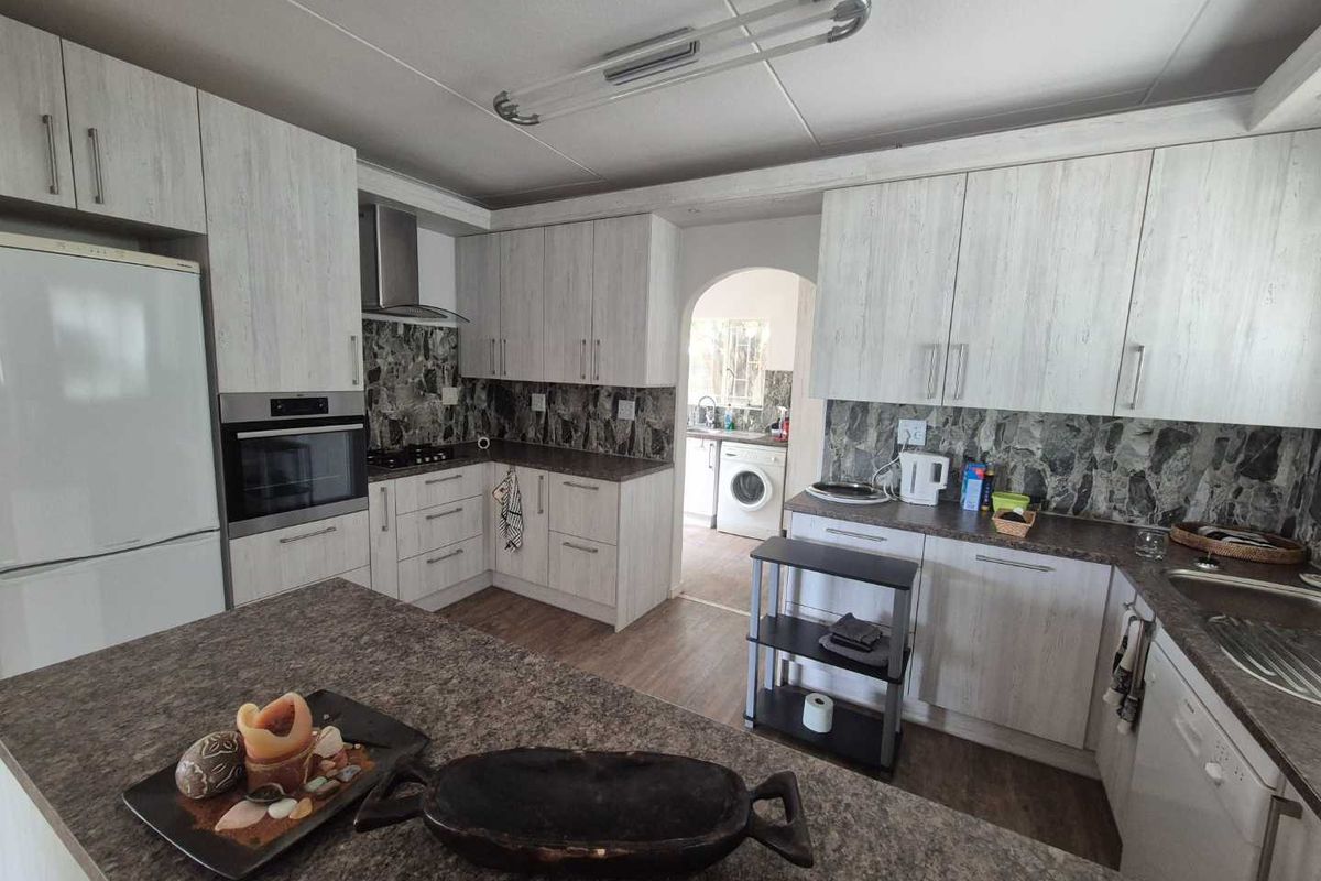 Free standing Ludwigsdorf house - Photo 2