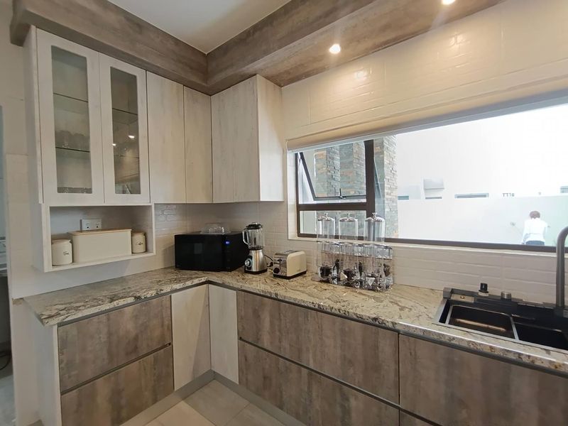 LUXURY HOME TO RENT - SWAKOPMUND - MILE 4 - FULLY FURNISHED - Photo 5