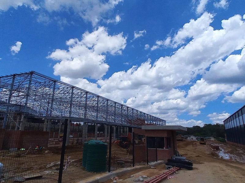 12 925m2 North Riding Warehouse To Let - Photo 2