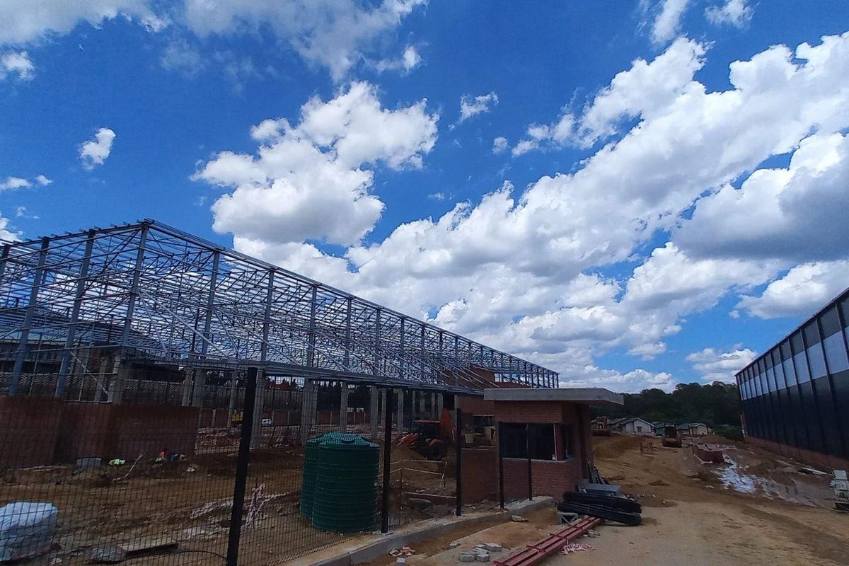 12 925m2 North Riding Warehouse To Let - Photo 2