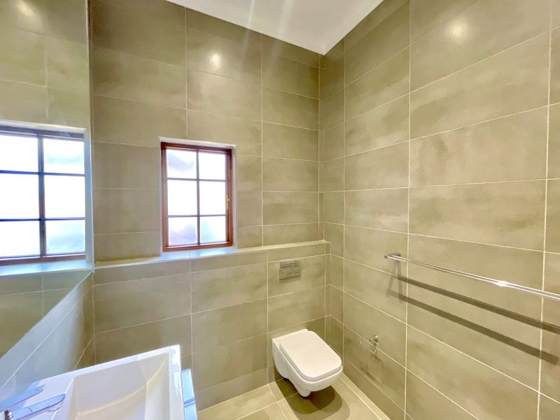 **NEW DEVELOPMENT - 3 Bedroom Townhouses in The Village, Waterlake Farm Estate and Stables – Where Nature Meets Luxury** - Photo 5