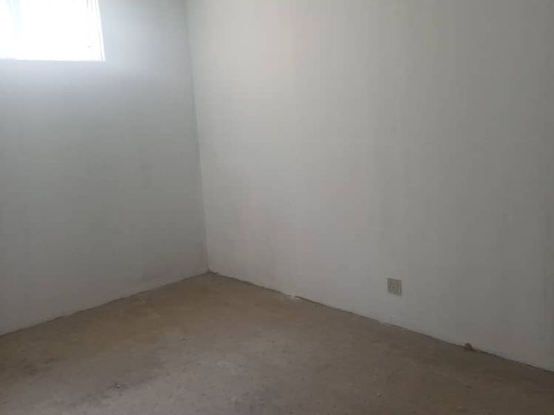 Retail spaces to let Gustav Voigts Centre - Photo 6