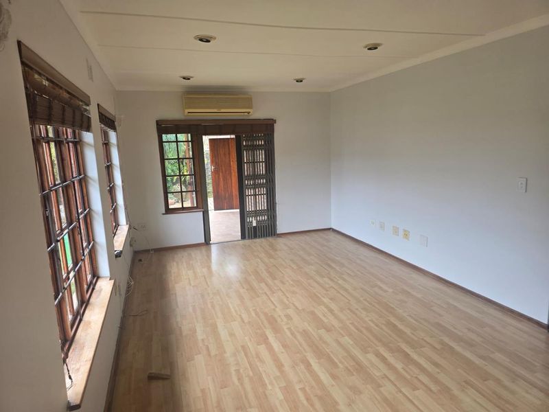 Secure 2 Bedroom Townhouse with Double Garage and Private Pool in Malvern - Photo 3