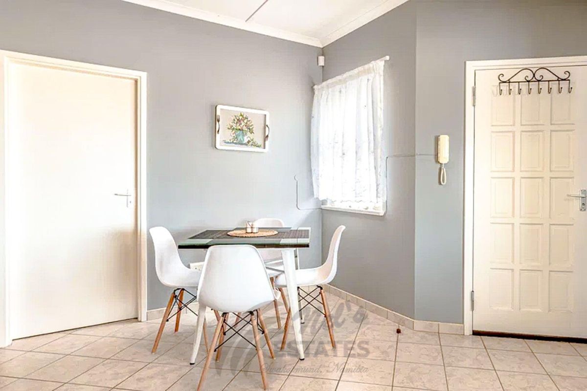 Fully Furnsihed Apartment to Rent in Swakopmund - Photo 5