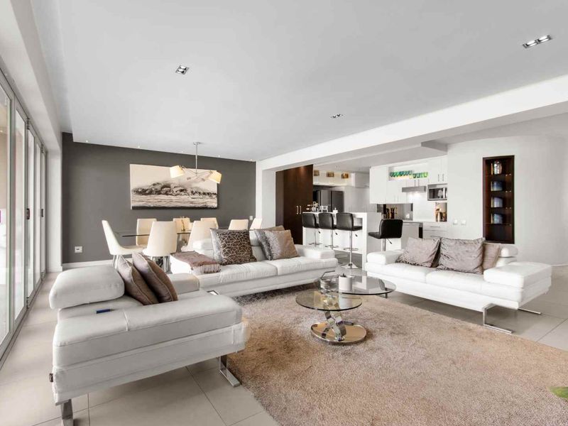 Ultimate Luxury Apartment for Sale in Ebotse Golf & Country Estate, Rynfield - Photo 9