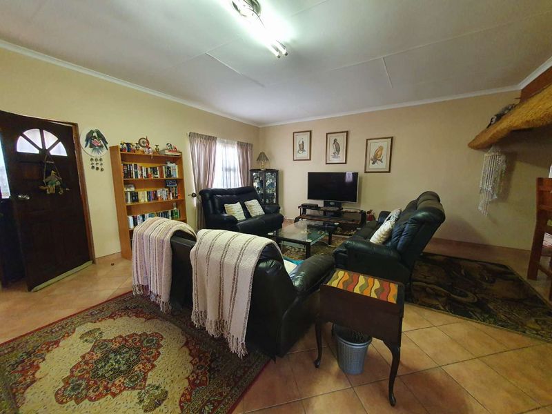 PRICE REDUCED TO N$ 2,050,000-00 FOR A QUICK SALE... - Photo 3