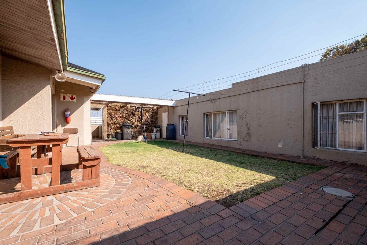 REDUCED. Outstanding Return on Investment For Student Accommodation Investors, Offered By This Unique Property,  For Sale In Brixton, Johannesburg - Photo 4