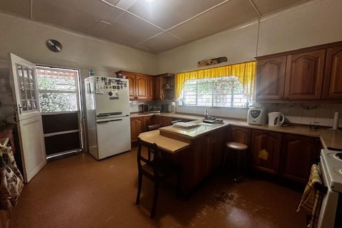 Peaceful Country Retreat on Double Erf with 2 Boreholes & Office Space - Photo 4