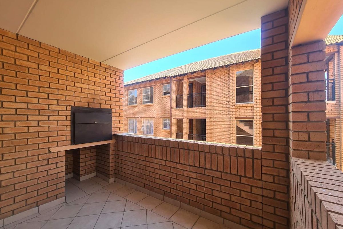 Welcome to Hazeldean – A Load-Shedding Free Area! - Photo 5