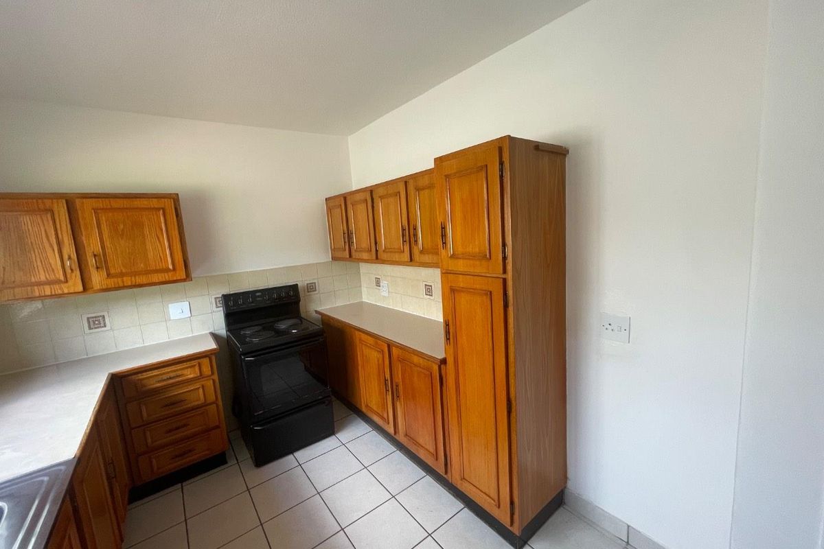 UNFURNISHED 2 BEDROOMS GROUND FLOOR - Photo 5