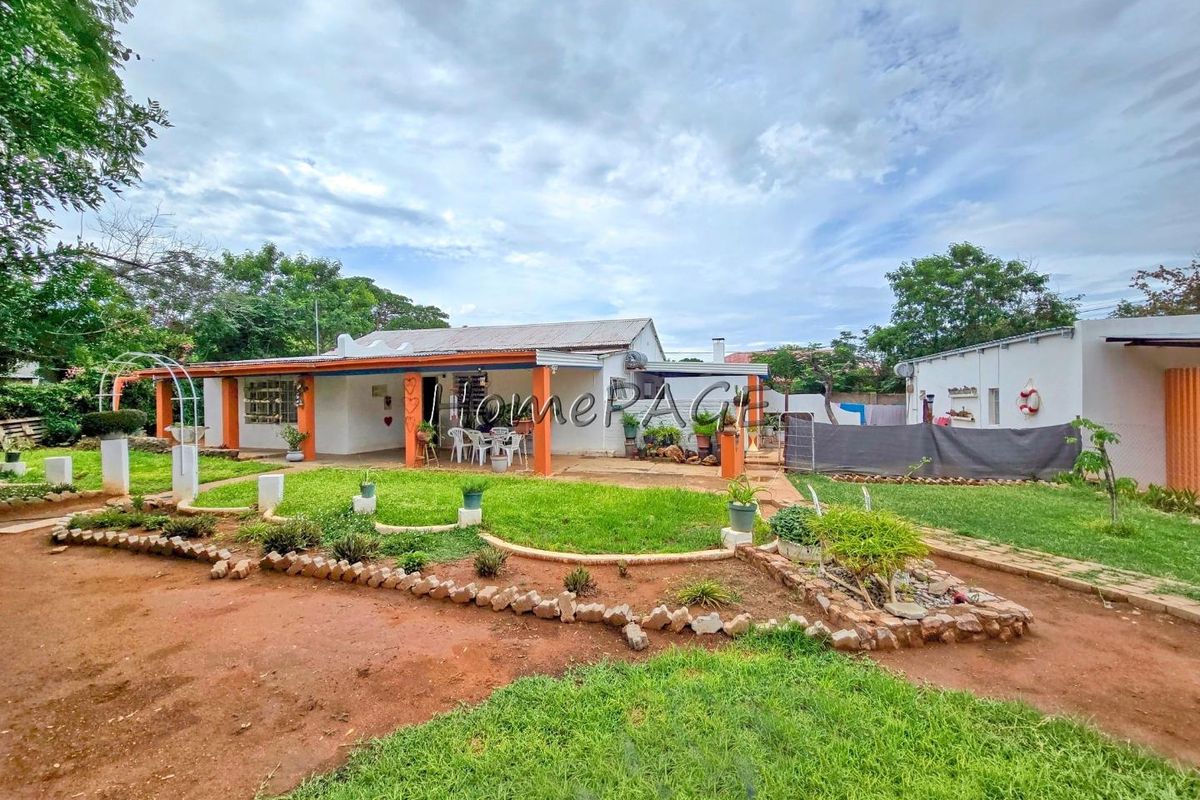 Outjo:  Quaint Cottage-Style Home for Sale - Photo 5