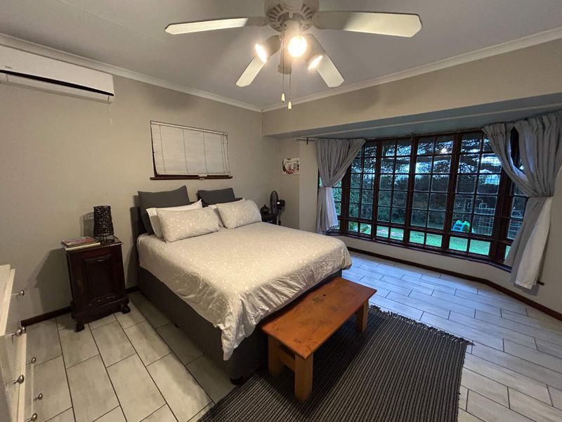 Charming 3-Bed Home: Comfort & Convenience Await! - Photo 8
