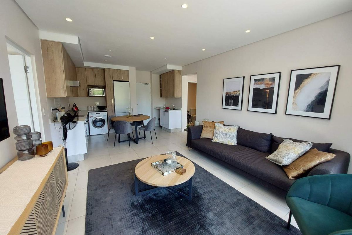 Luxury Apartment with Greenbelt Views in the Upgraded Sandton Gate Precinct - Photo 4