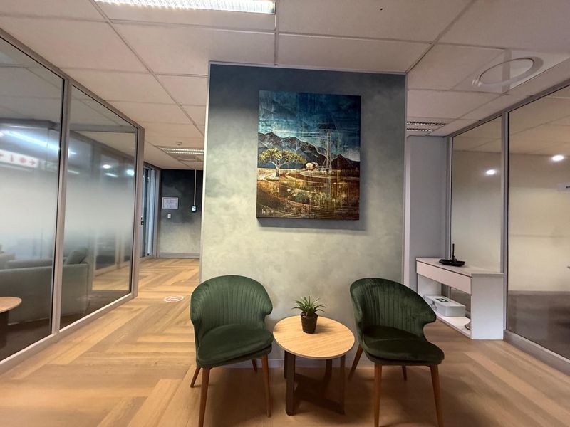 Oxford Corner Rosebank presents an exceptional 2nd floor office space of 475m2 - Photo 9