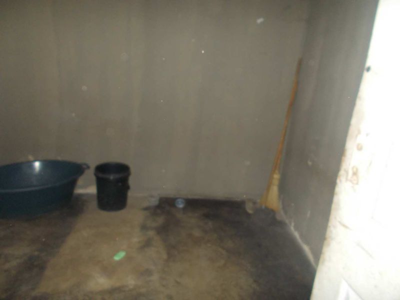 investment property up for graps - Photo 5