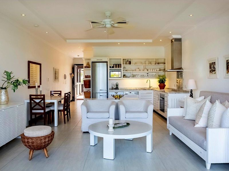 STYLISH & IMMACULATE - Photo 8