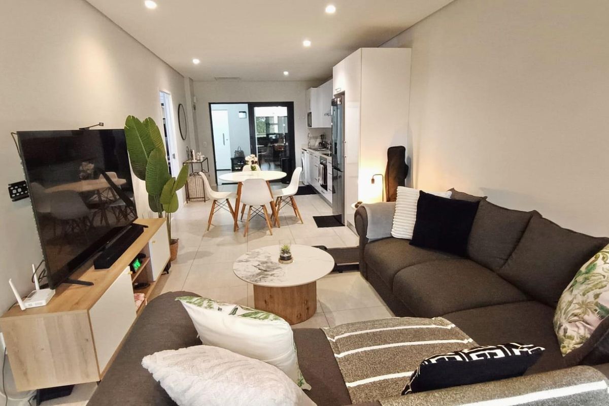 Modern Ground Floor 2-Bedroom Apartment with Garden for Sale Seaward Estates, Ballito - Photo 4