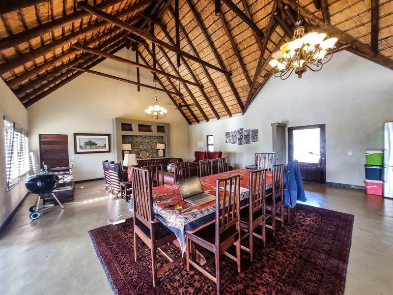 Beautiful Home with Mountain Views - Photo 4