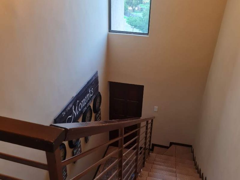 3 STORY CLUSTER HOME - Photo 9