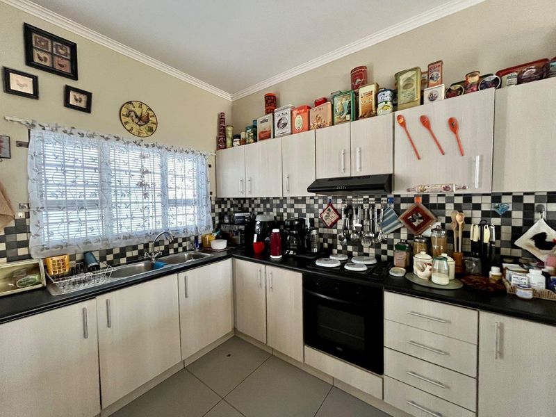 Your Opportunity to Own a Beautiful Home Below Valuation in Okahandja - Photo 9