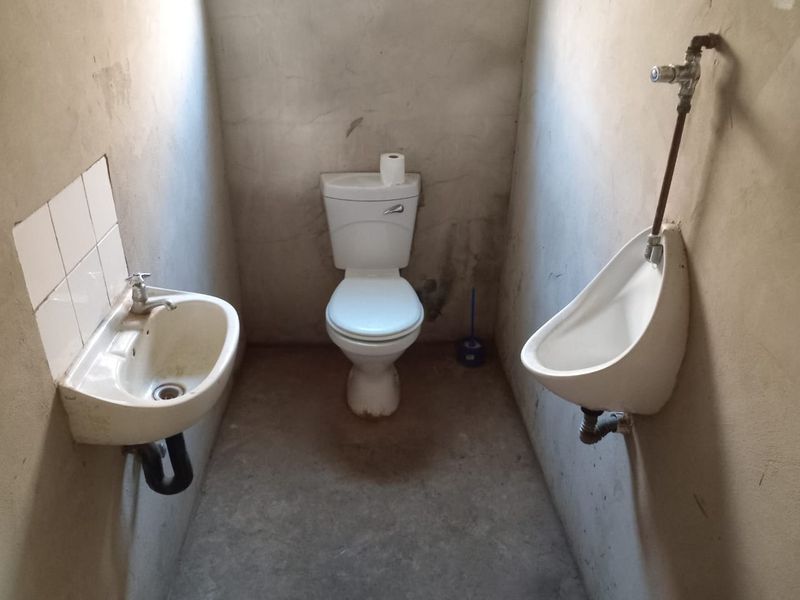 Power Up Your Business in This Versatile Industrial Gem! (SOLE MANDATE) - Photo 8