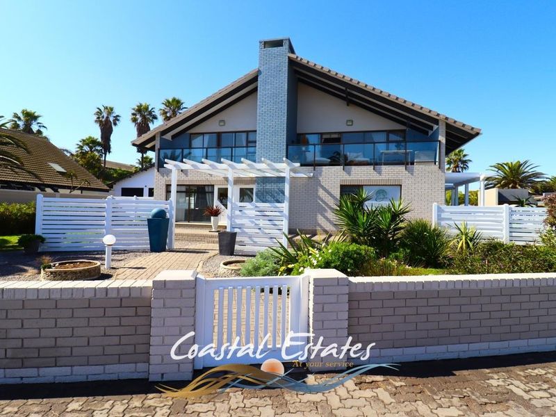 Your Dream Seafront Home Awaits You - Photo 4