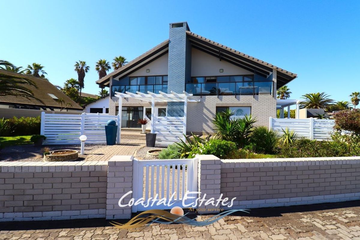 Your Dream Seafront Home Awaits You - Photo 4