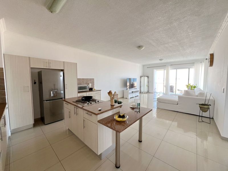 Modern Beachfront Apartment with Spectacular Ocean Views - Photo 3
