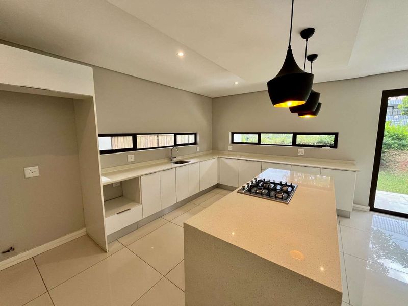 Hendra Estates - Brand New Villa in Izinga Estate, Umhlanga - Photo 4