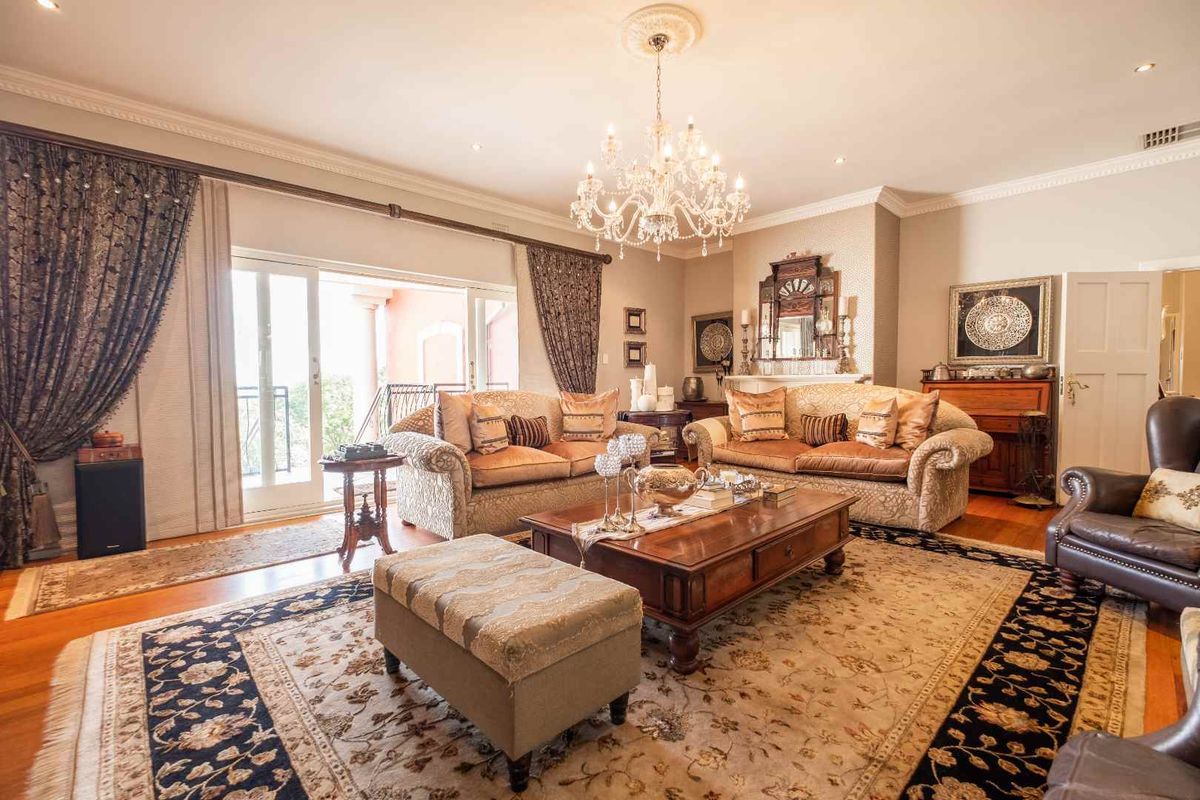 Immense Ambassador type double story mansion with 4 spacious living entities. - Photo 3