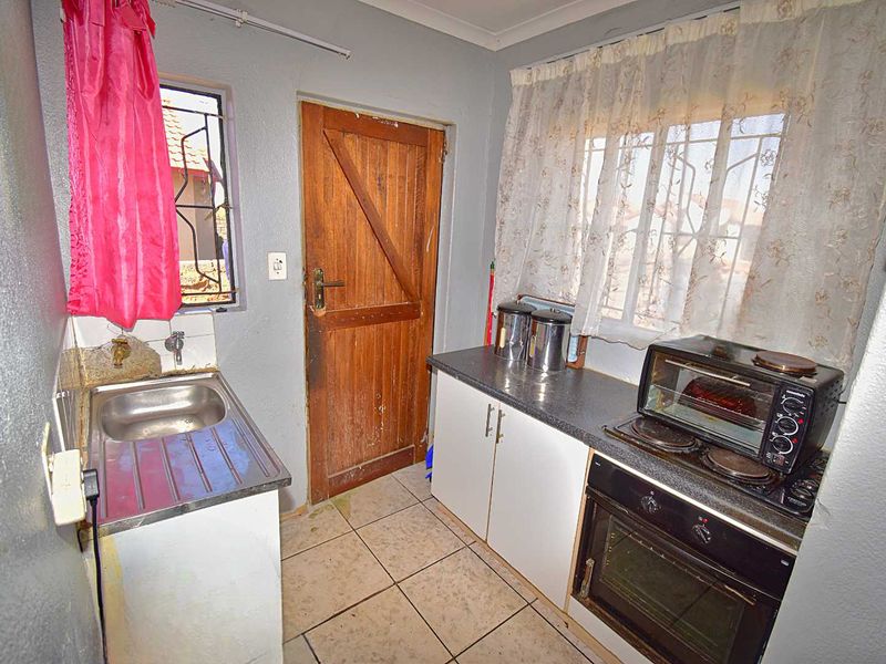 Investment Property - Photo 8