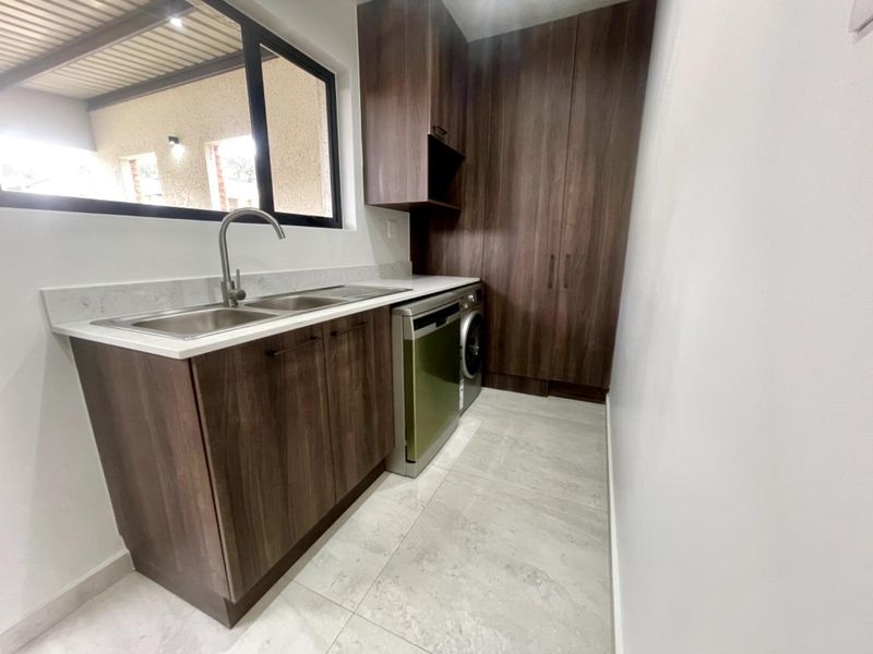 Modern Home - Move-In Ready! - Photo 10